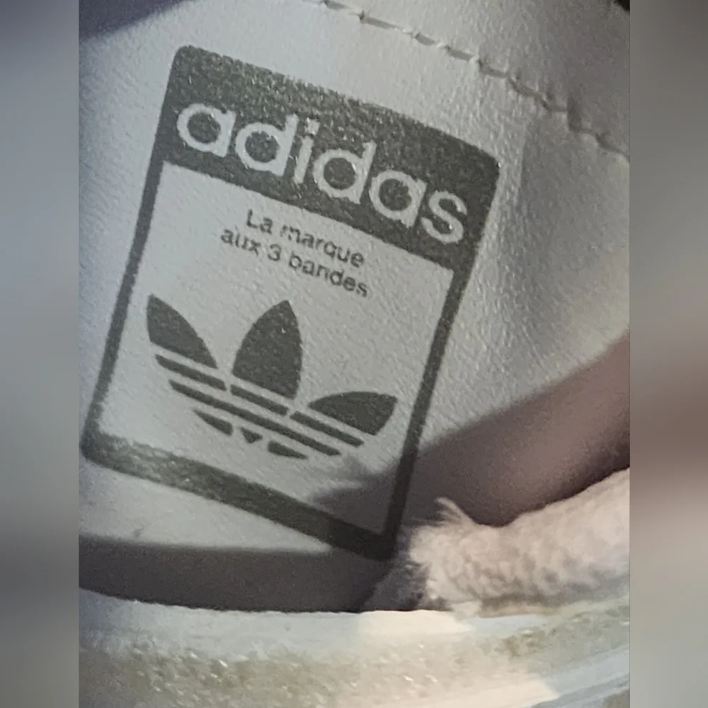 Adidas Superstar Crib Pre Walker baby girl shoes in white Iridescent